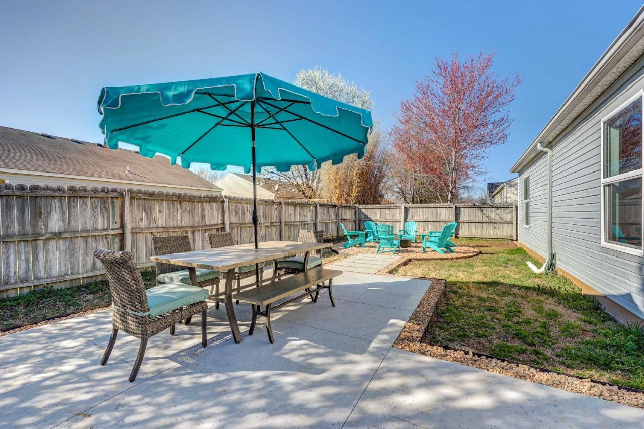 Chic Bentonville Home With Patio And Fire Pit! Exterior foto