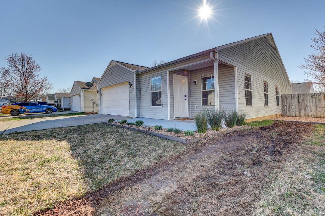 Chic Bentonville Home With Patio And Fire Pit! Exterior foto